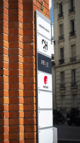 plaque signalétique immeuble ingénierie urbaine à paris