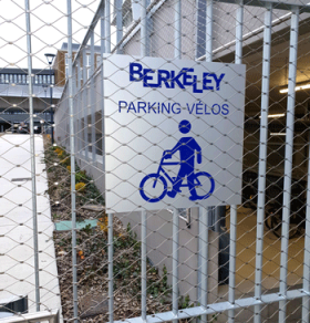 signalétique de parking à cesson - Berkley & Standford